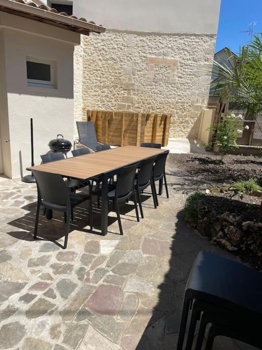 Maison 5 Chambres 3Sdb En Ville Avec Piscine Périgueux المظهر الخارجي الصورة