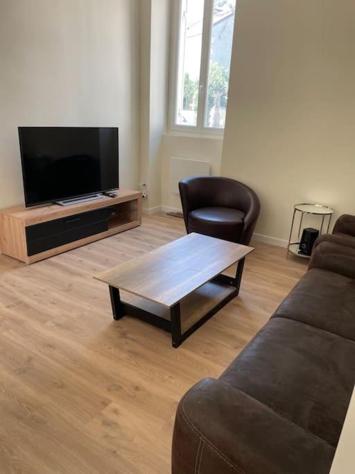 Maison 5 Chambres 3Sdb En Ville Avec Piscine Périgueux المظهر الخارجي الصورة